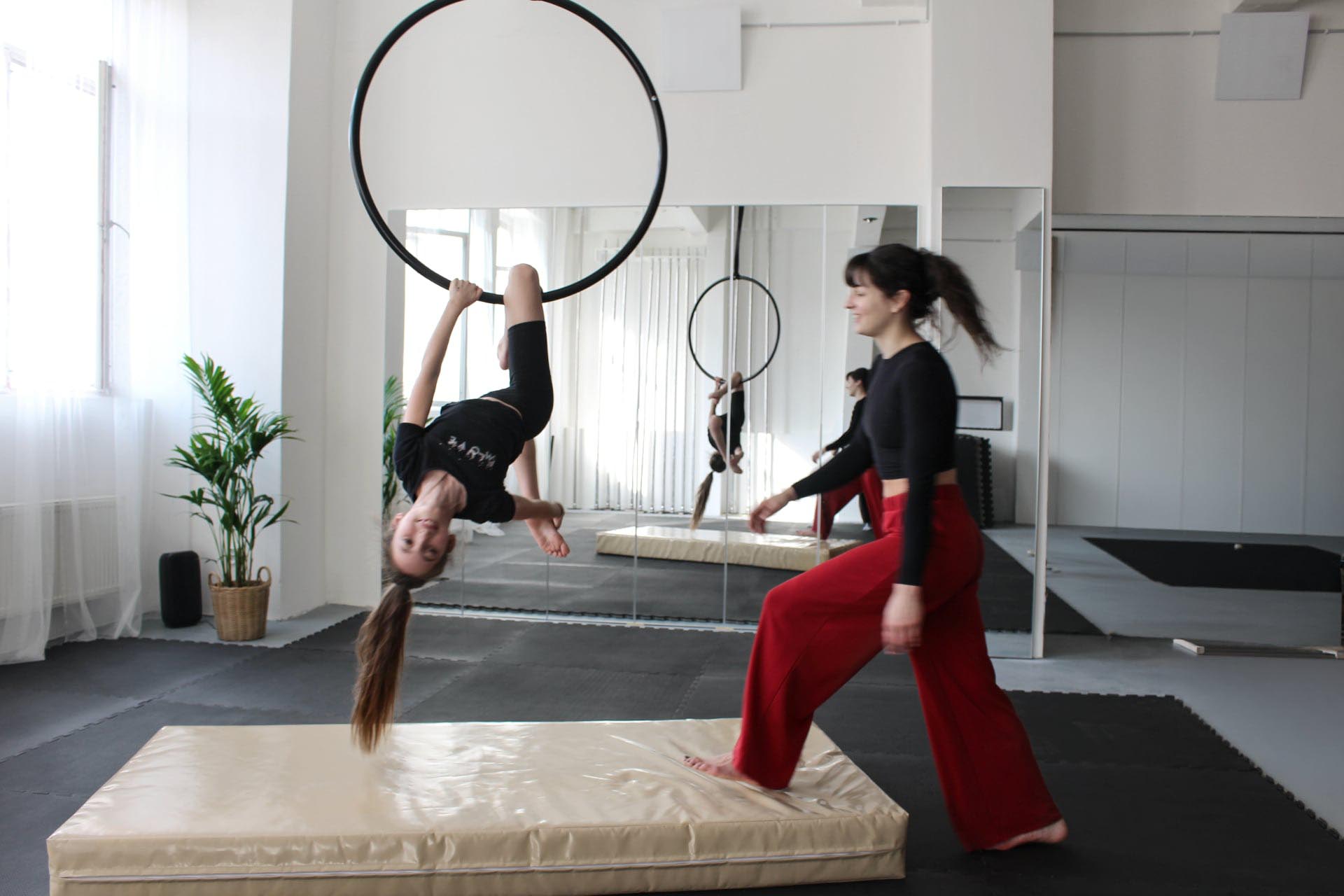 akrobaticke-krouzky-pro-deti akrobaticke-krouzky-pro-deti